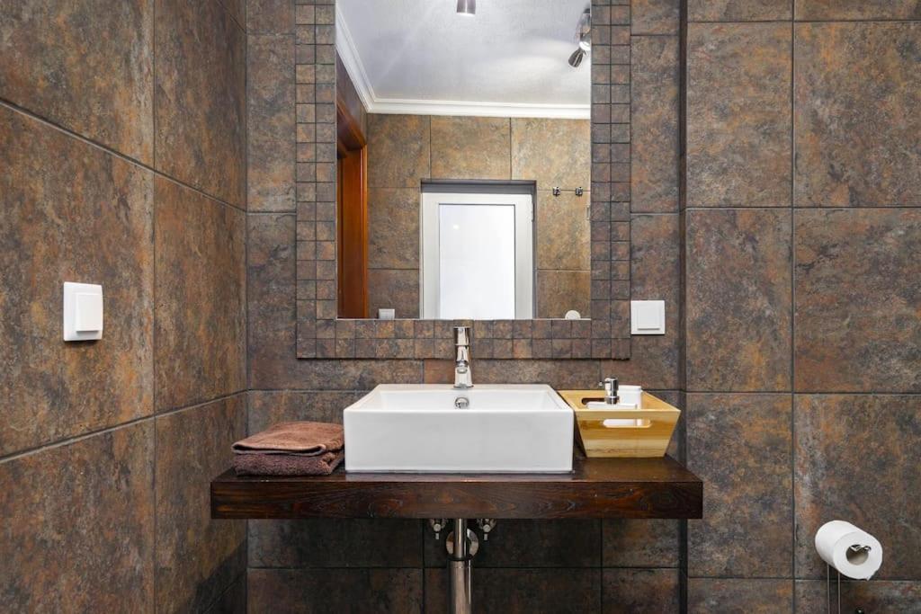 Villa Arade Riverside - Jacuzzi And Heated Pool By Side Villas シルヴェス エクステリア 写真